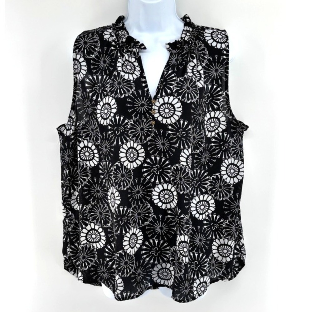 LOFT Black White Floral Sleeveless Top Sz XL Ruffle Neck Feminine Casual Chic